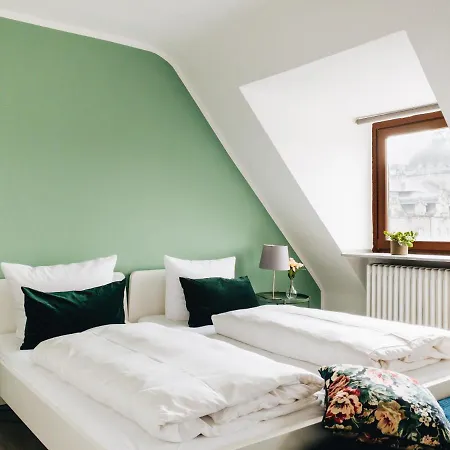 Apollo Apartment
